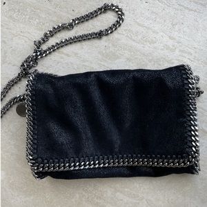 Stella Mccartney Black Falabella Crossbody Bag 2️⃣0️⃣0️⃣